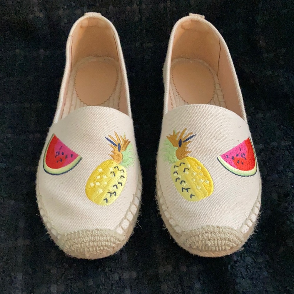 New without box JCrew canvas and rattan shoe 8